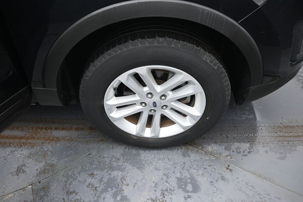 2017 Ford Explorer Base