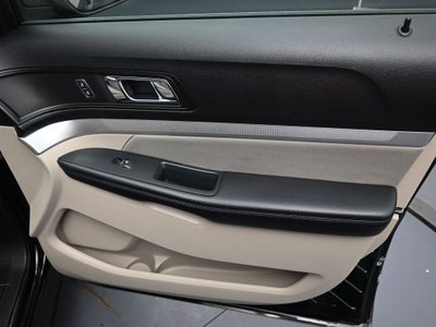 2018 Ford Explorer Base