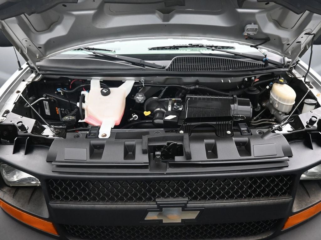 2017 Chevrolet Express 2500 LS Passenger