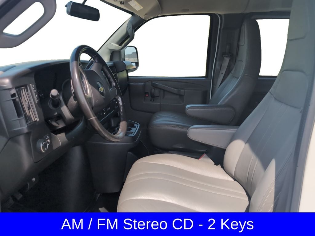 2017 Chevrolet Express 3500 LS Passenger