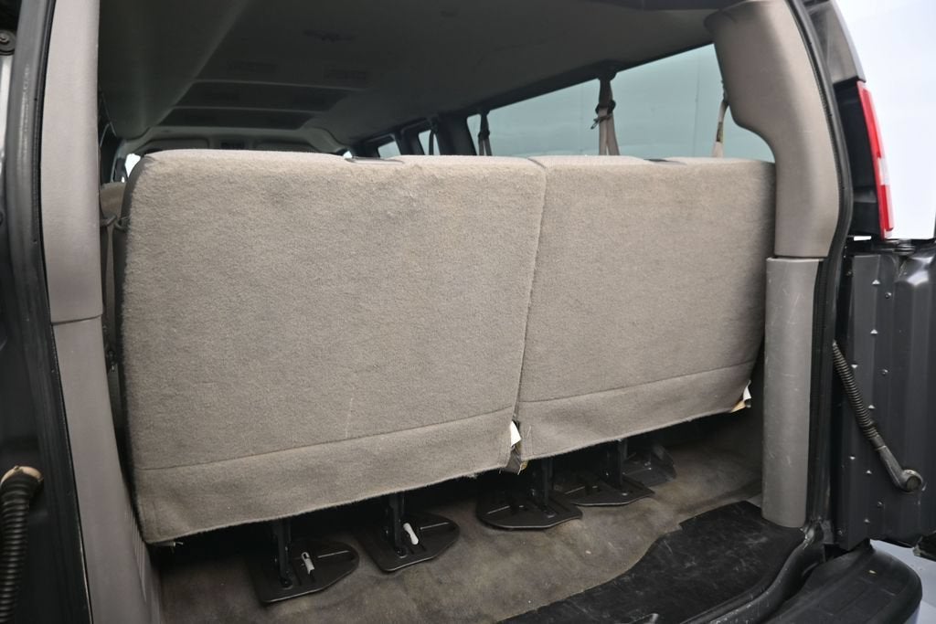 2016 Chevrolet Express 3500 LT Passenger