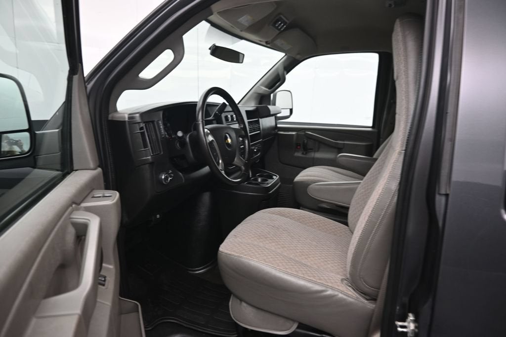 2016 Chevrolet Express 3500 LT Passenger