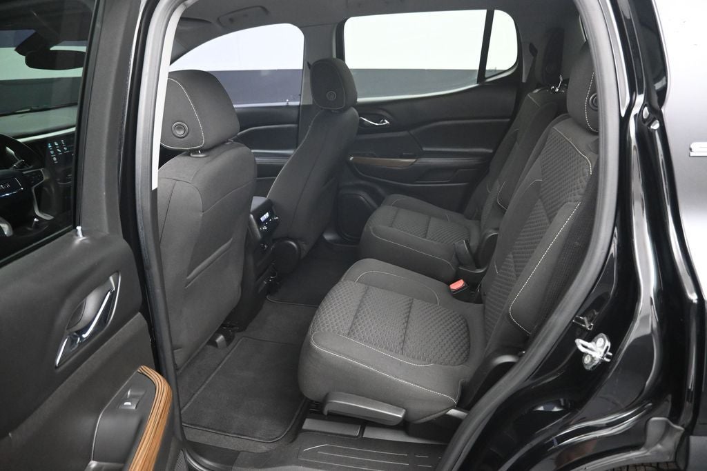 2017 GMC Acadia SLE-2