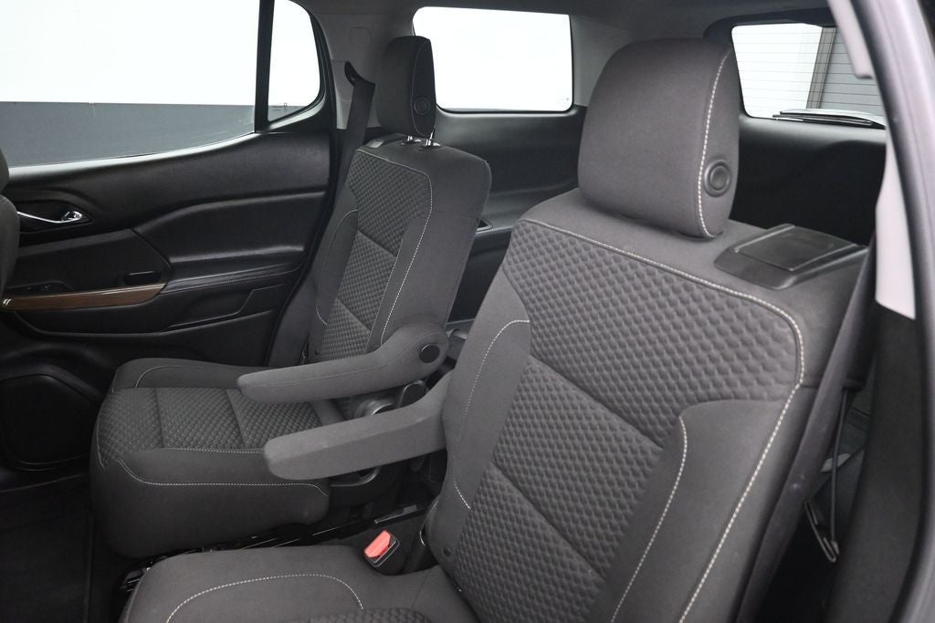 2017 GMC Acadia SLE-2