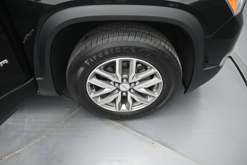 2017 GMC Acadia SLE-2