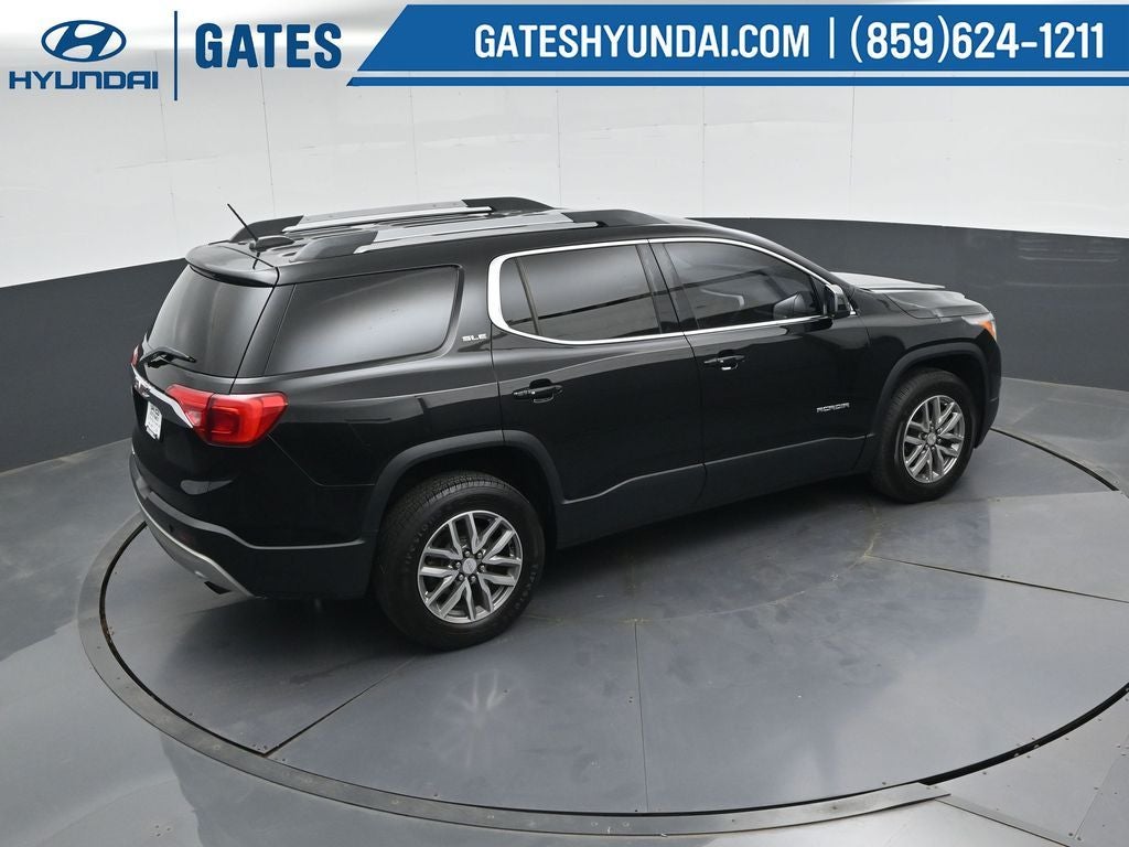 2017 GMC Acadia SLE-2