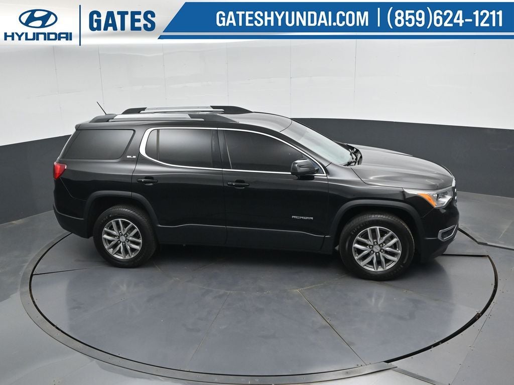 2017 GMC Acadia SLE-2