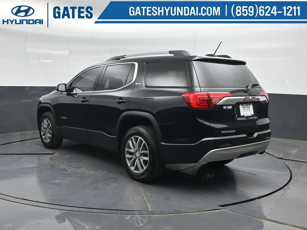 2017 GMC Acadia SLE-2