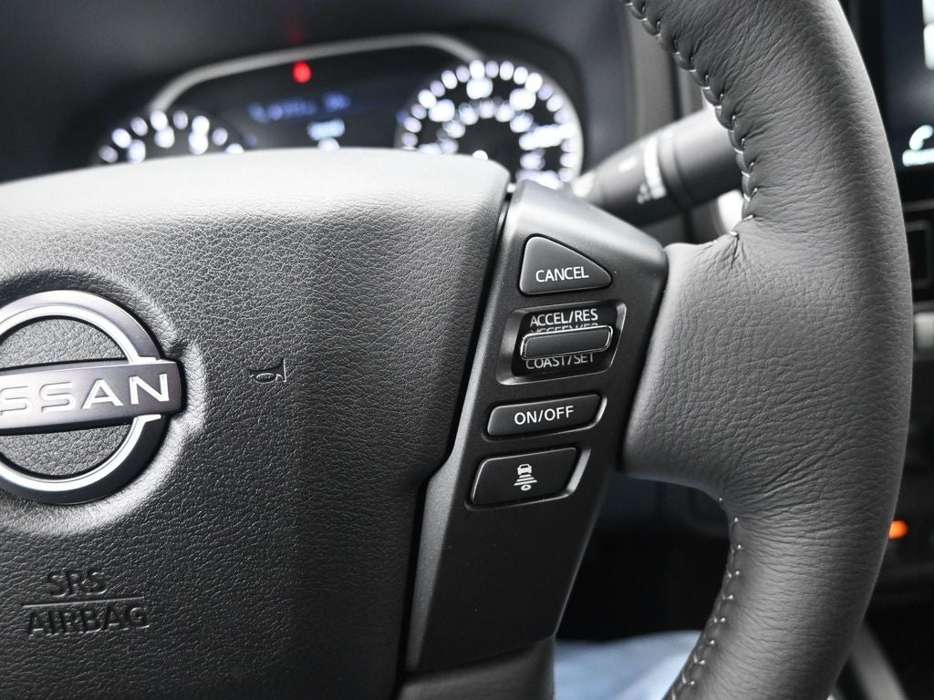 2025 Nissan Frontier SV