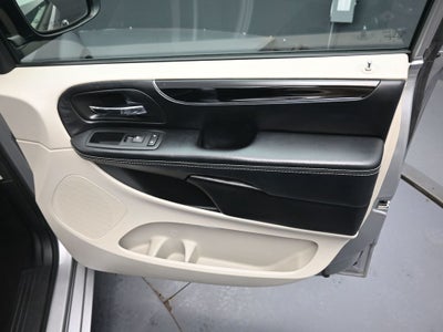 2016 Dodge Grand Caravan SE Plus