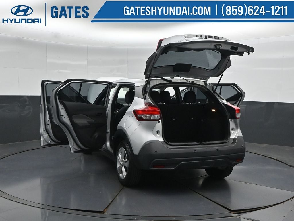 2020 Nissan Kicks S