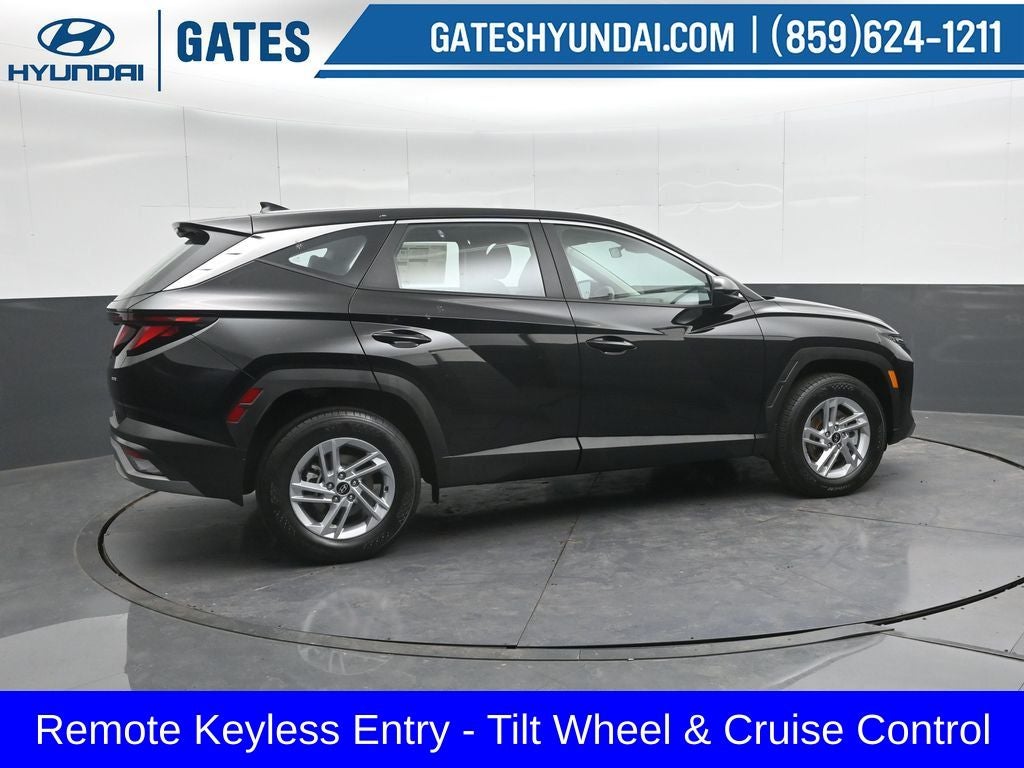 2025 Hyundai Tucson SE