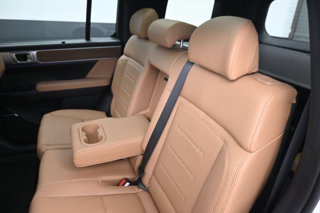 2027 Hyundai Santa Fe Limited 7 Passenger