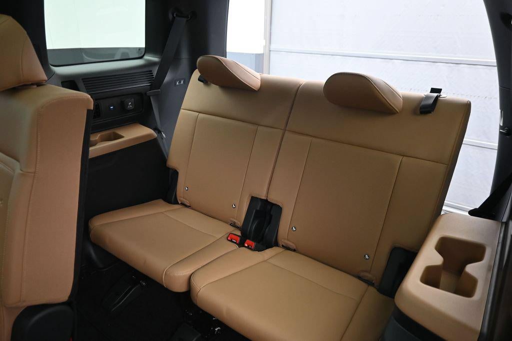 2027 Hyundai Santa Fe Limited 7 Passenger