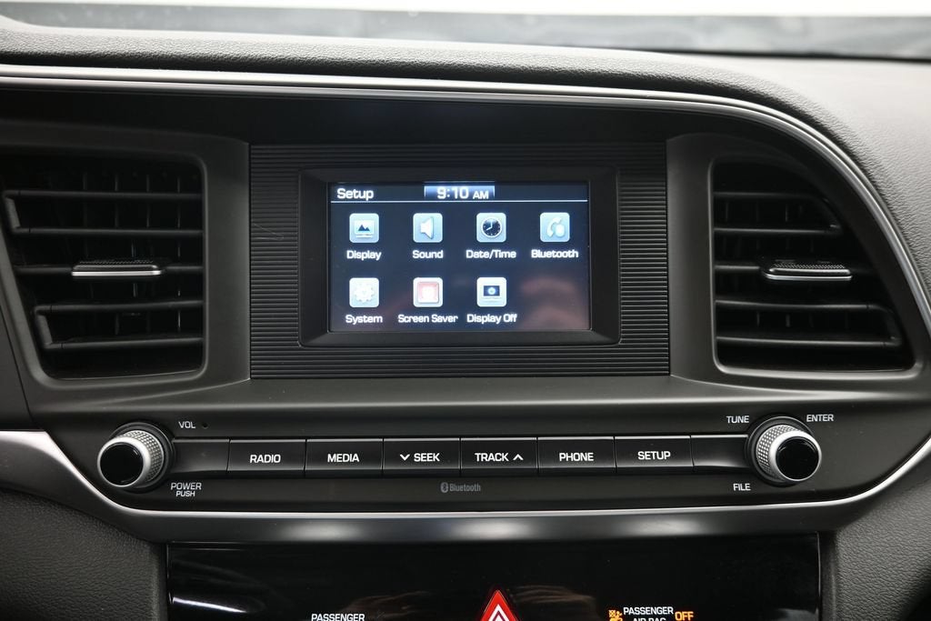 2019 Hyundai Elantra SE