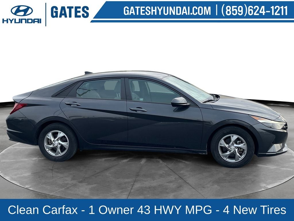 2021 Hyundai Elantra SE