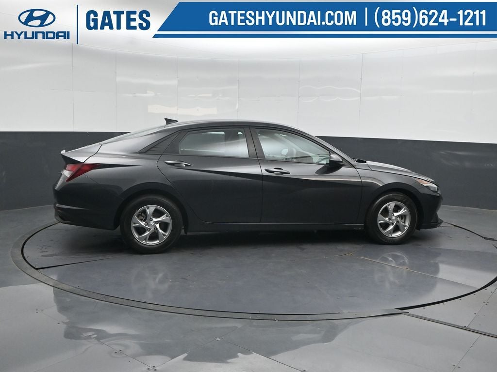 2021 Hyundai Elantra SE