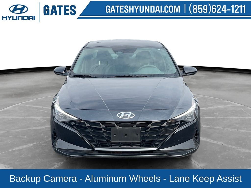 2021 Hyundai Elantra SE