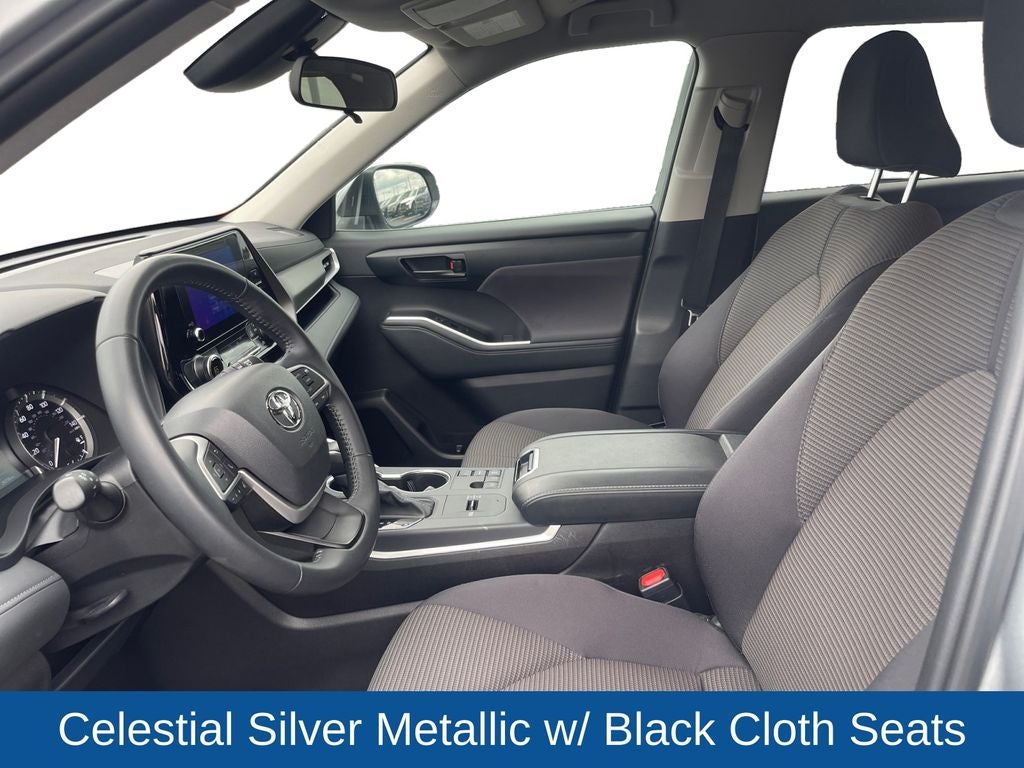 2025 Toyota Highlander LE