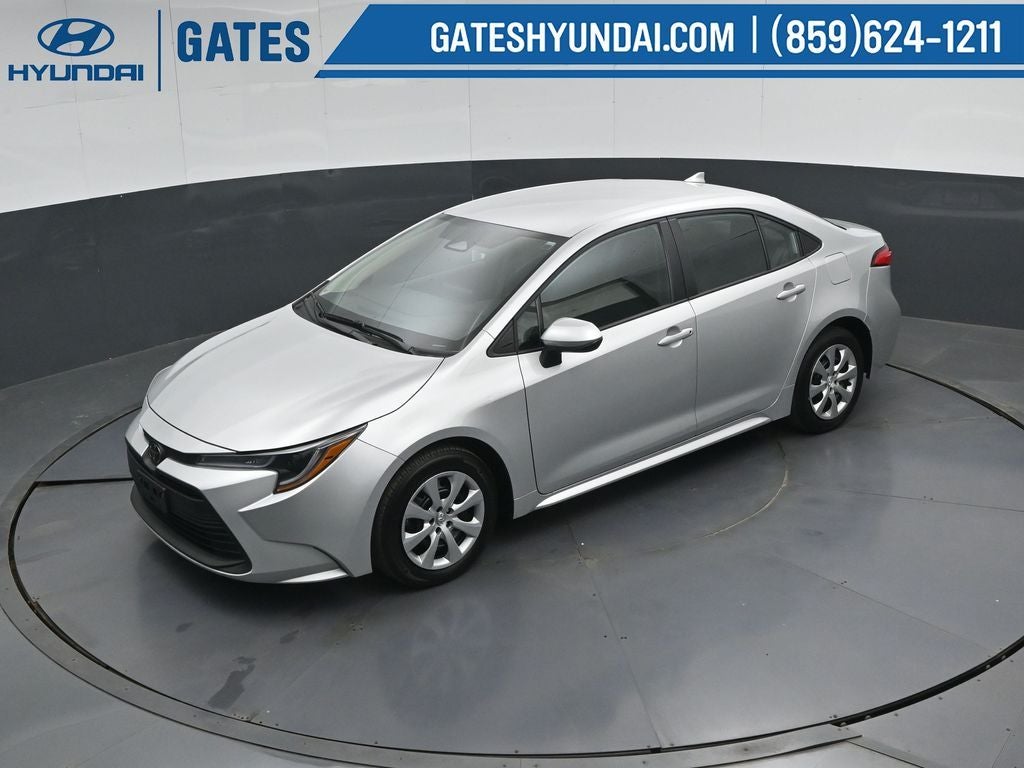 2025 Toyota Corolla LE