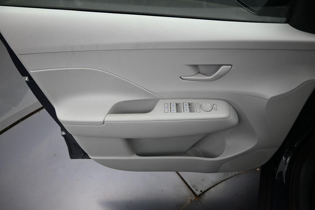2027 Hyundai Kona SE