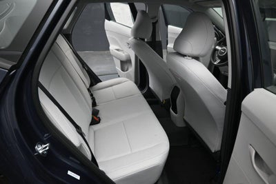 2027 Hyundai Kona SE