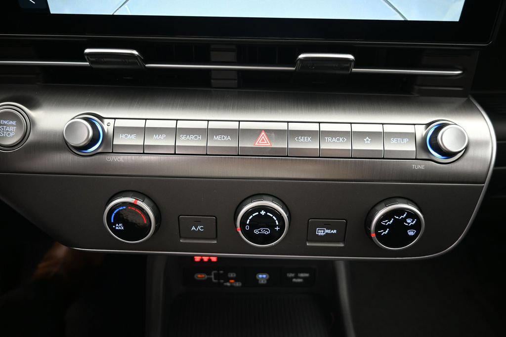 2027 Hyundai Kona SE