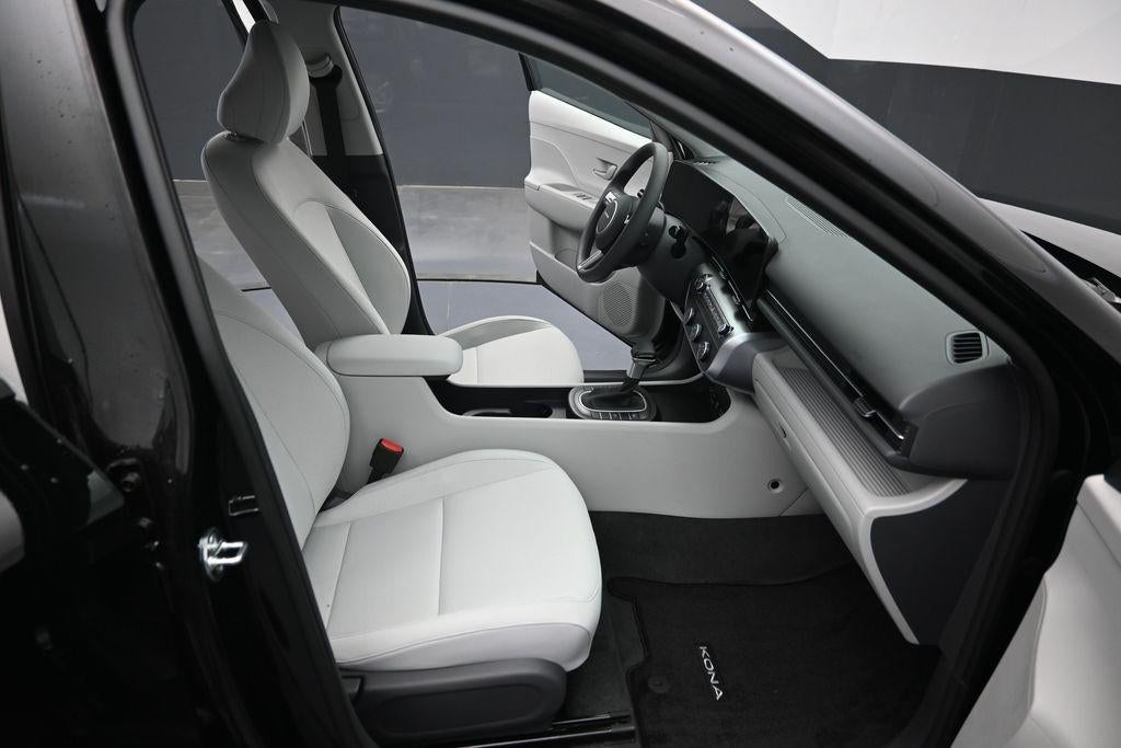 2027 Hyundai Kona SE