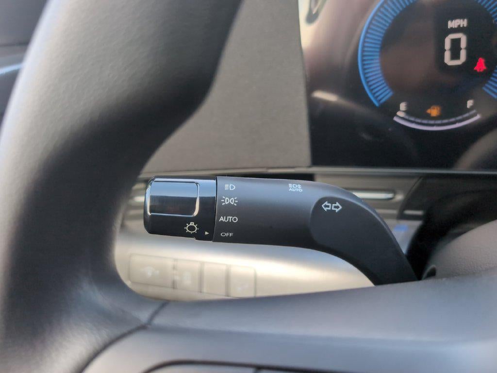 2027 Hyundai Kona SE
