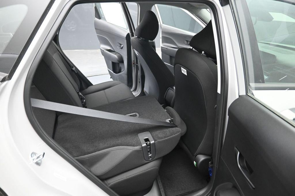 2027 Hyundai Kona SE