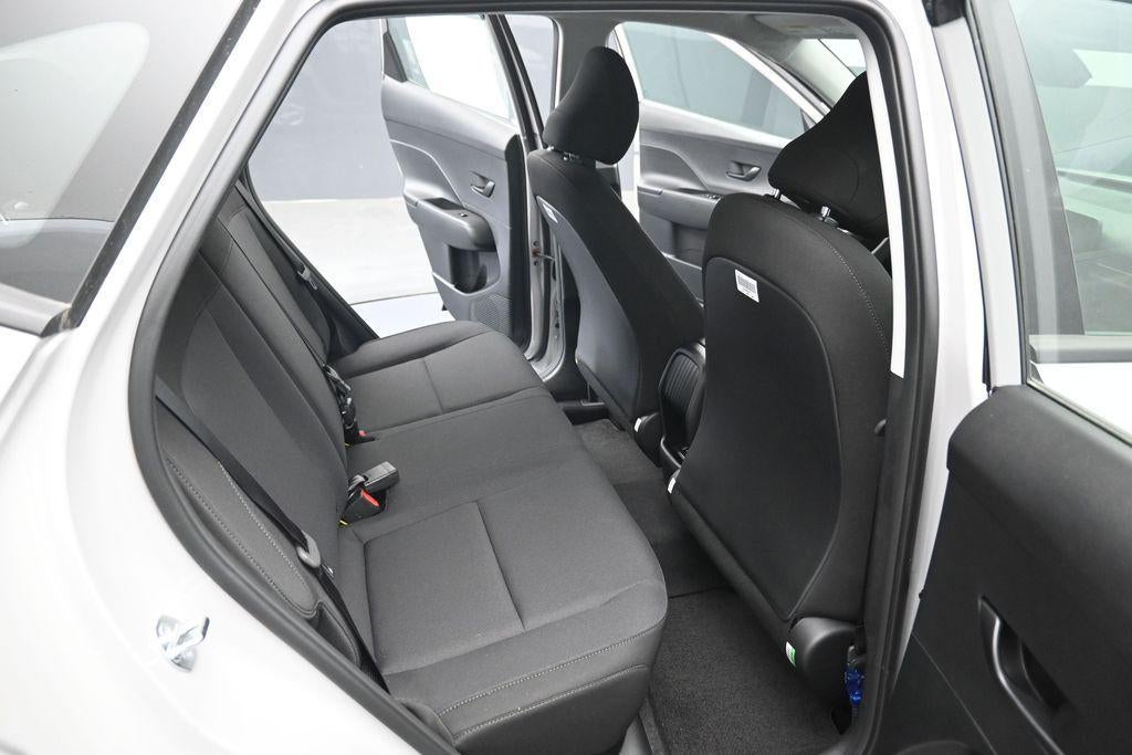 2027 Hyundai Kona SE