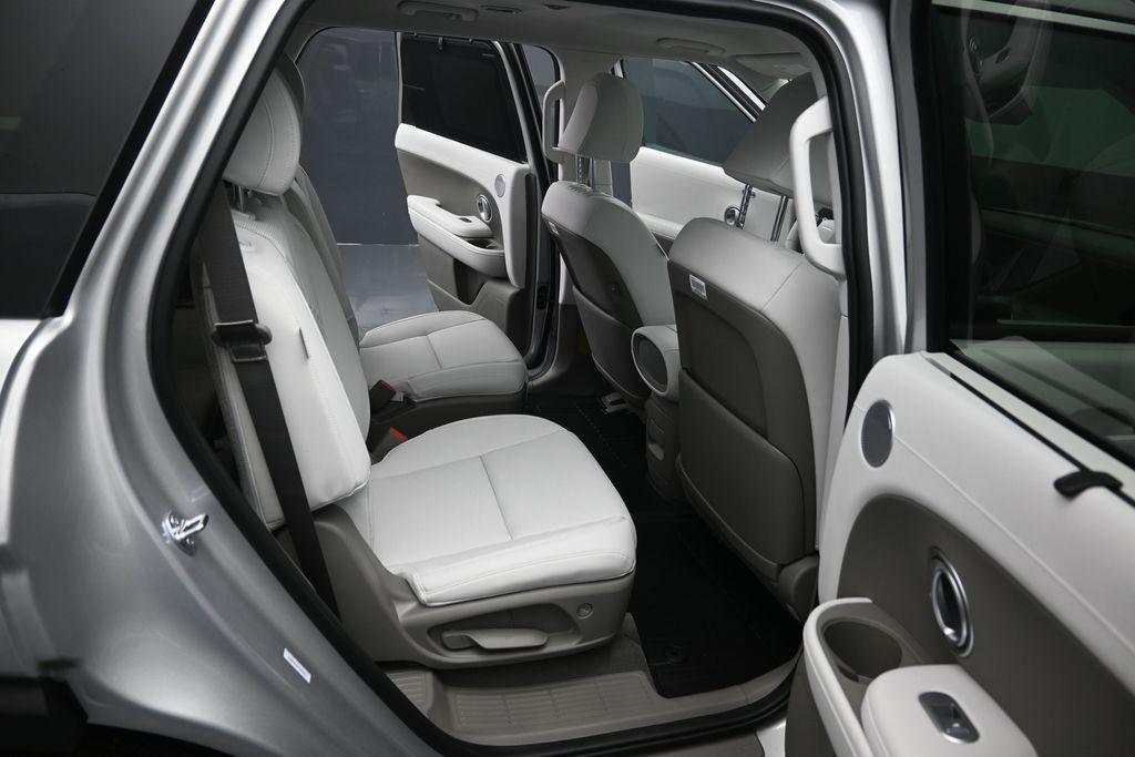 2026 Hyundai Palisade Hybrid SEL Premium 7 Passenger