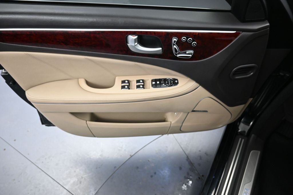 2012 Hyundai Equus Signature