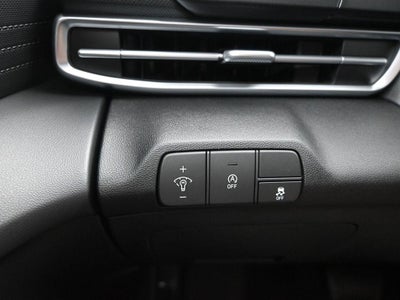2025 Hyundai Elantra SE Active SRC