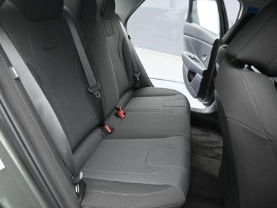 2025 Hyundai Elantra SE Active SRC