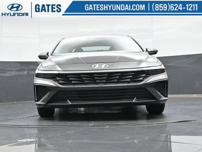2025 Hyundai Elantra SE Active SRC
