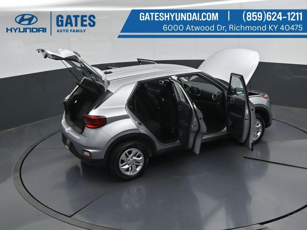 2026 Hyundai Venue SE