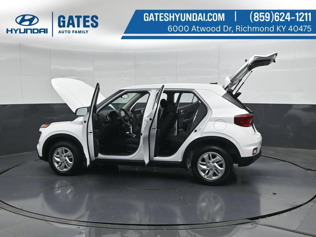 2026 Hyundai Venue SE