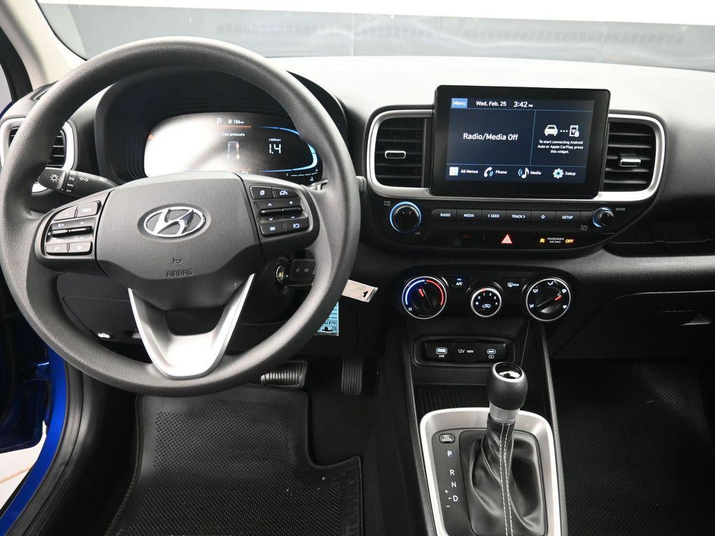 2025 Hyundai Venue SE Active SRC