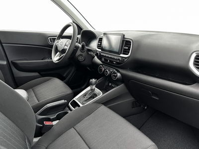 2025 Hyundai Venue SE Active SRC
