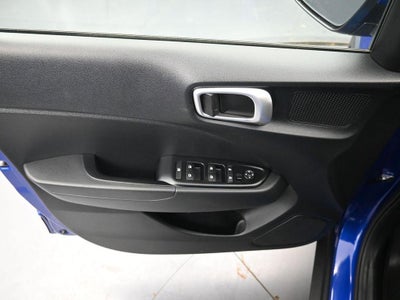 2025 Hyundai Venue SE Active SRC