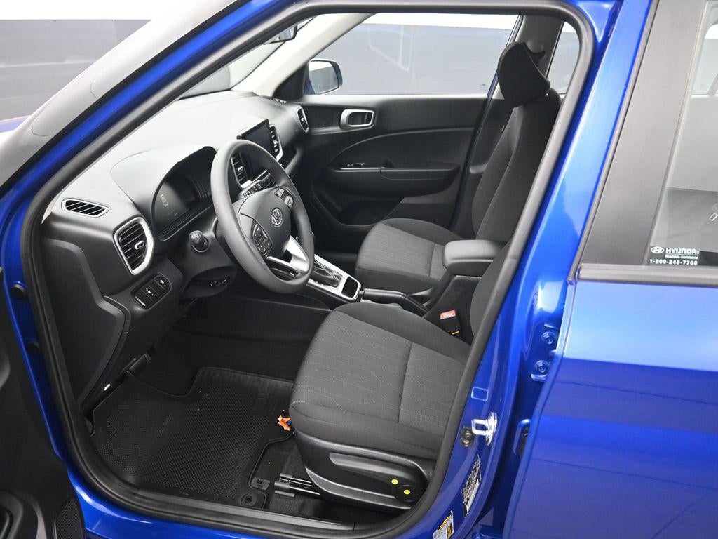 2025 Hyundai Venue SE Active SRC