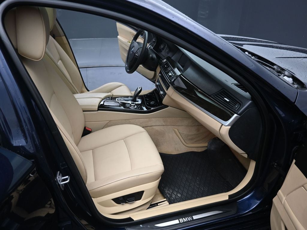 2013 BMW 5 Series 528i xDrive