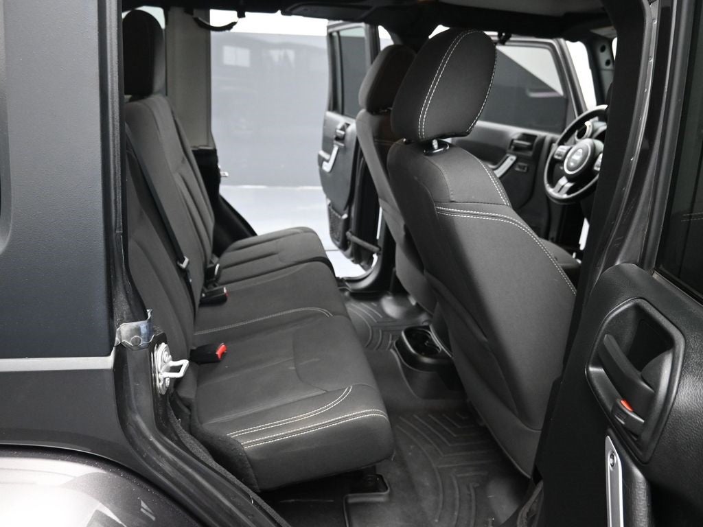 2017 Jeep Wrangler Unlimited Sahara