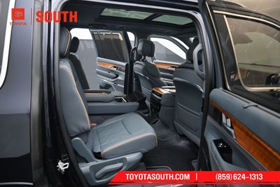 2022 Jeep Grand Wagoneer Series III