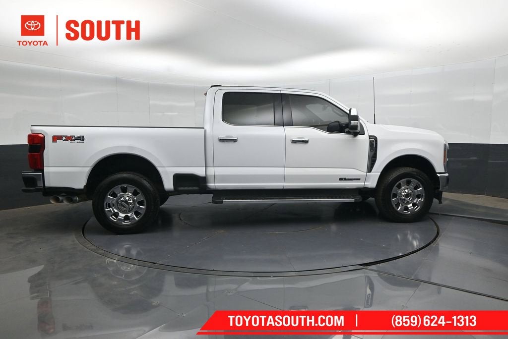 2023 Ford F-250SD Lariat