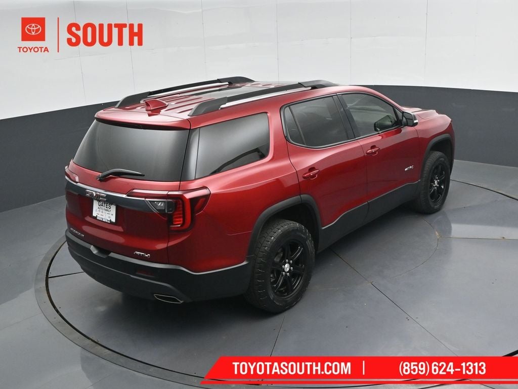 2022 GMC Acadia AT4