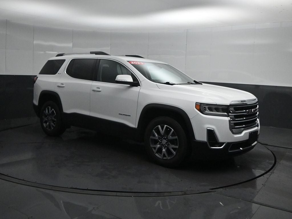 2023 GMC Acadia SLT