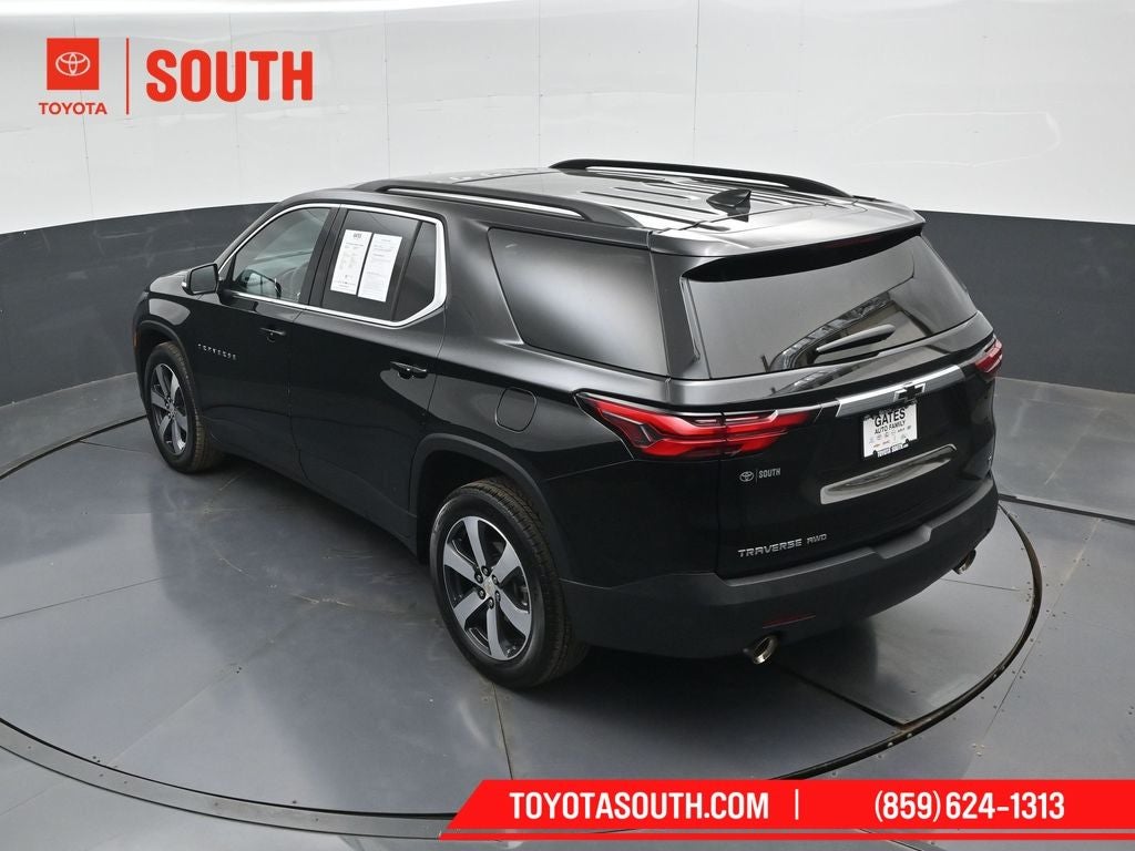2023 Chevrolet Traverse LT Leather