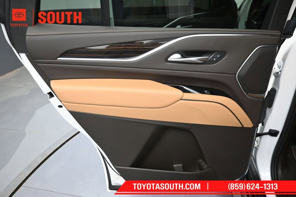 2024 Cadillac Escalade Sport